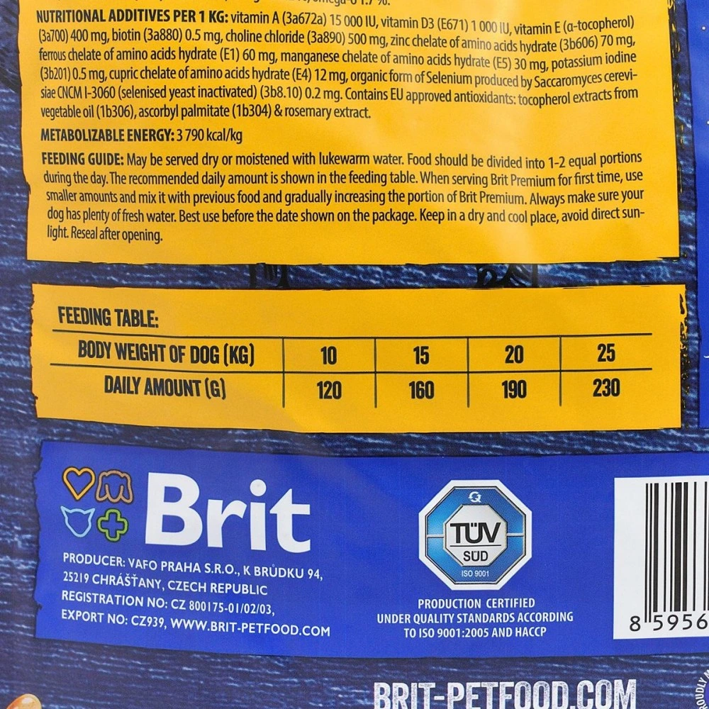 Корм сухий Brit Premium Dog Adult M для дорослих собак середніх порід вагою 10-25 кг з куркою 3 кг