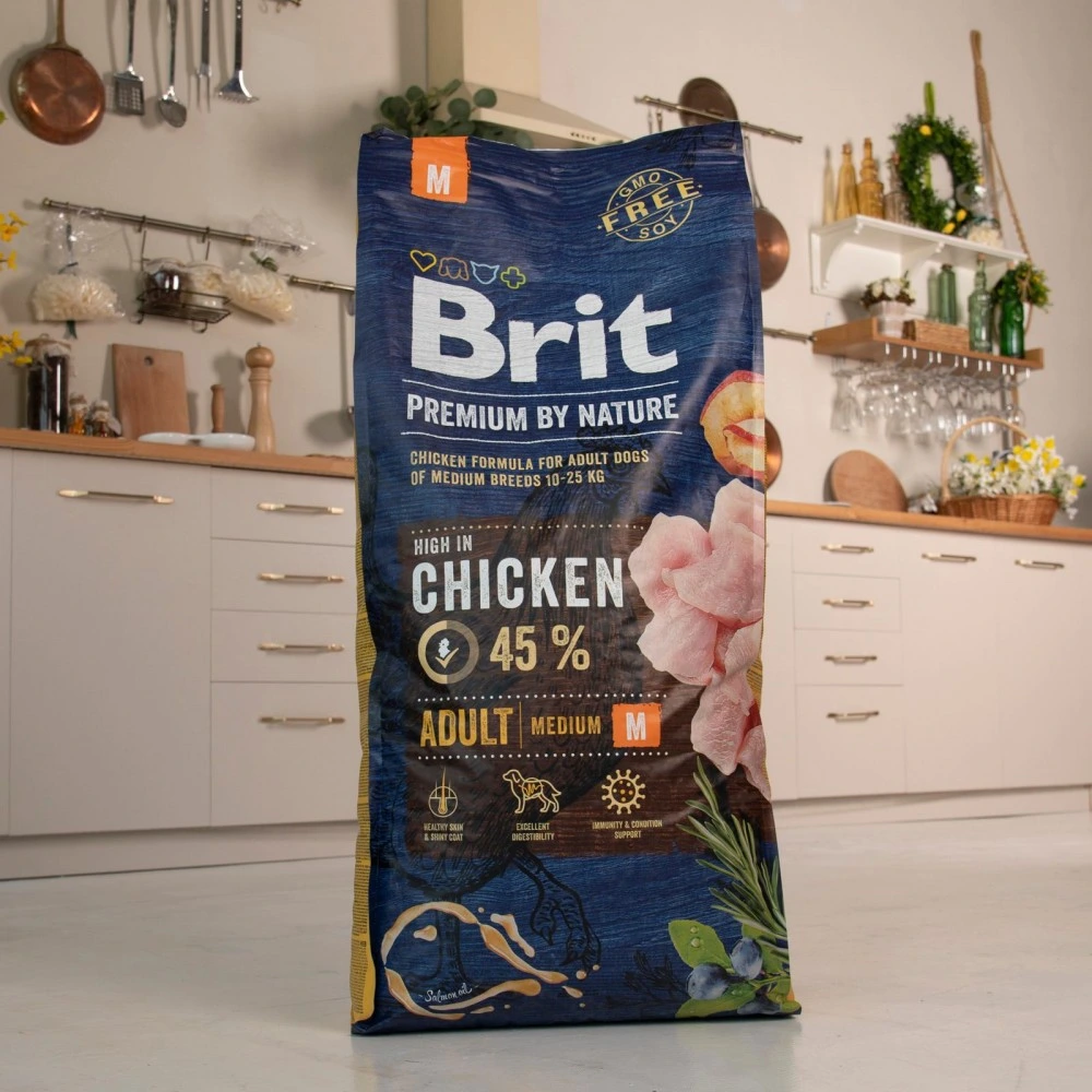 Корм сухий Brit Premium Dog Adult M для дорослих собак середніх порід вагою 10-25 кг з куркою 15 кг