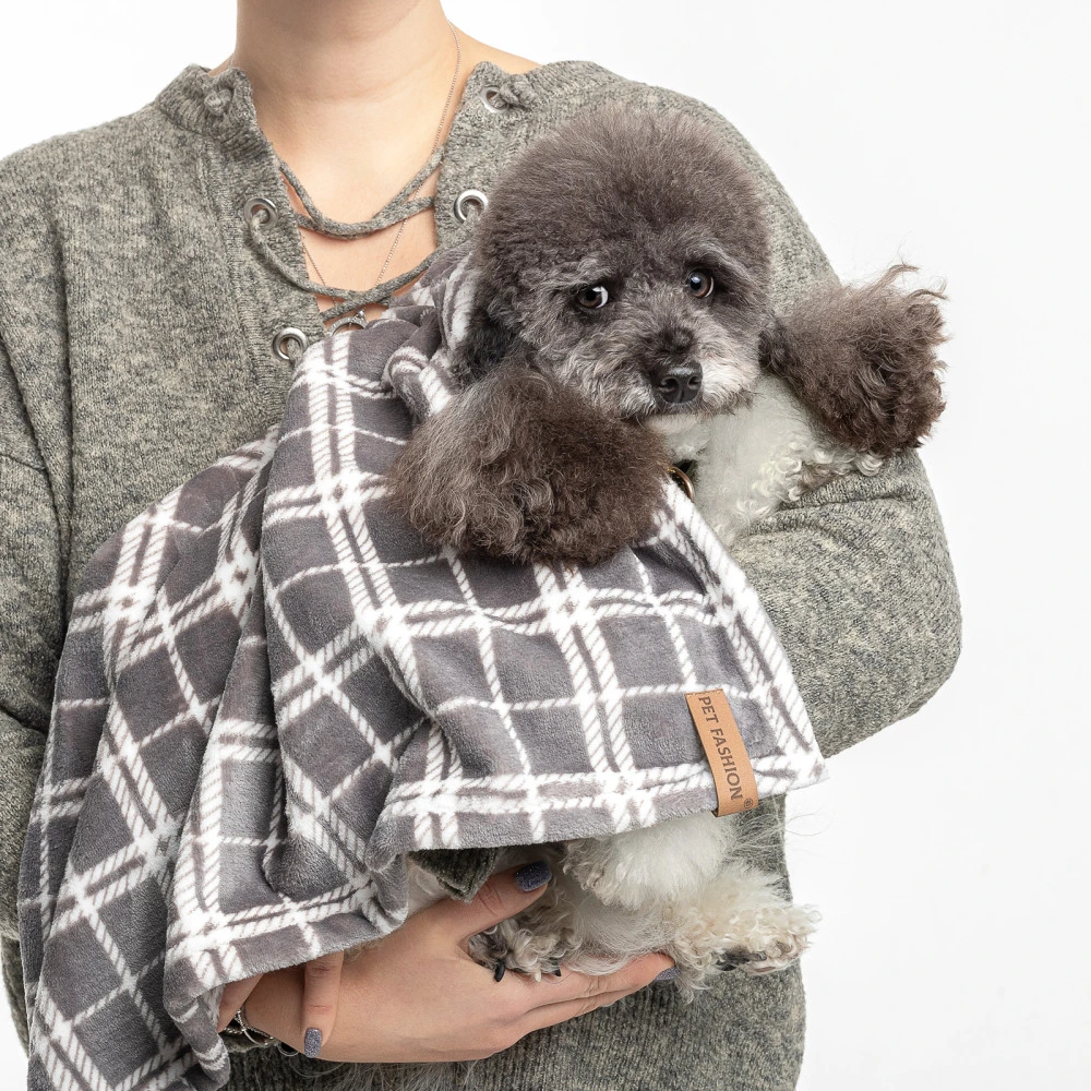 Плед Pet Fashion Bliss 1 для собак и кошек плюш серый клетчатый 70,5х55,5 см