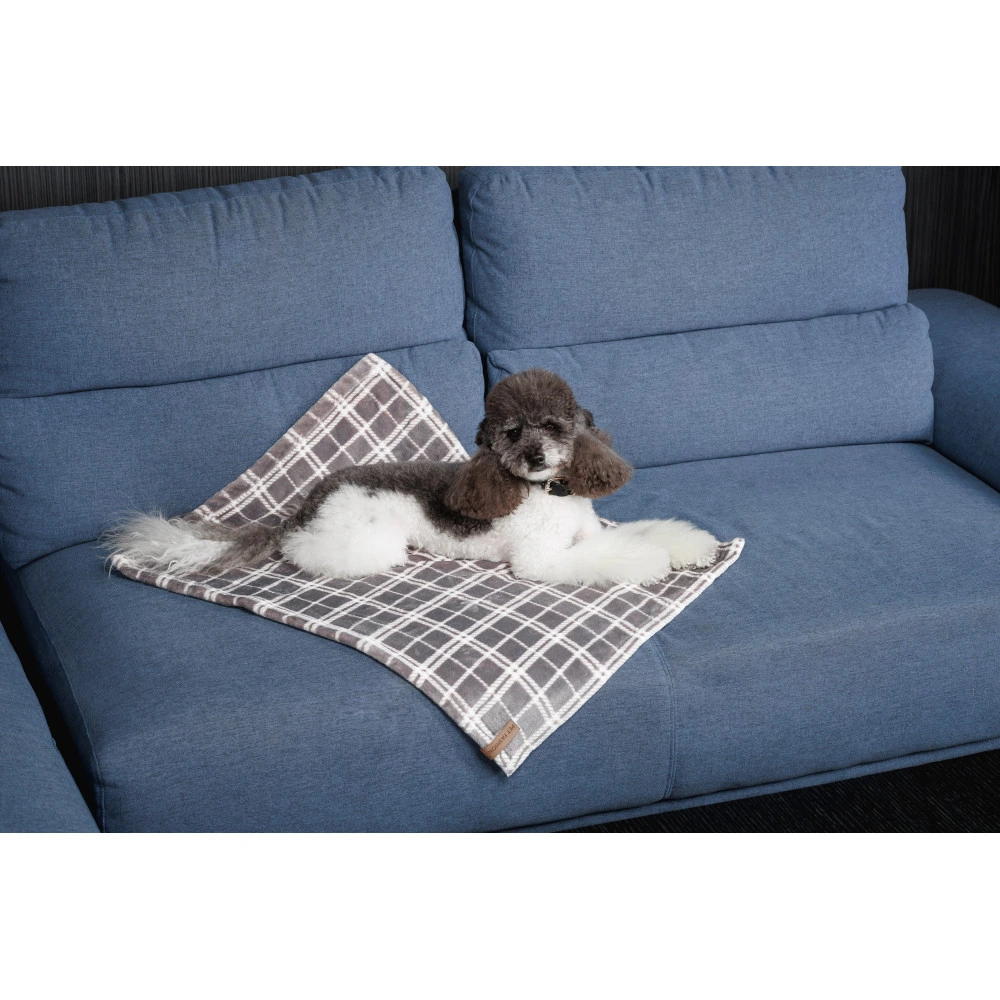 Плед Pet Fashion Bliss 1 для собак и кошек плюш серый клетчатый 70,5х55,5 см