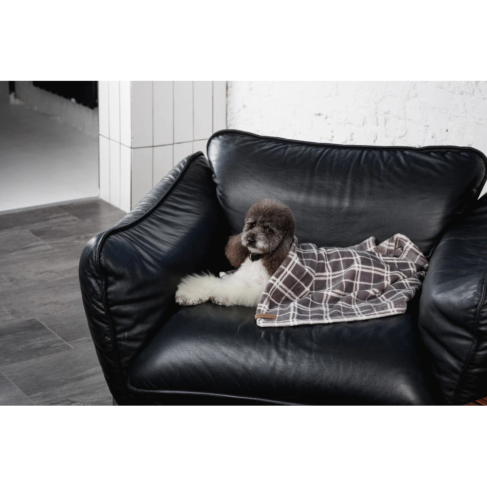 Плед Pet Fashion Bliss 1 для собак и кошек плюш серый клетчатый 70,5х55,5 см