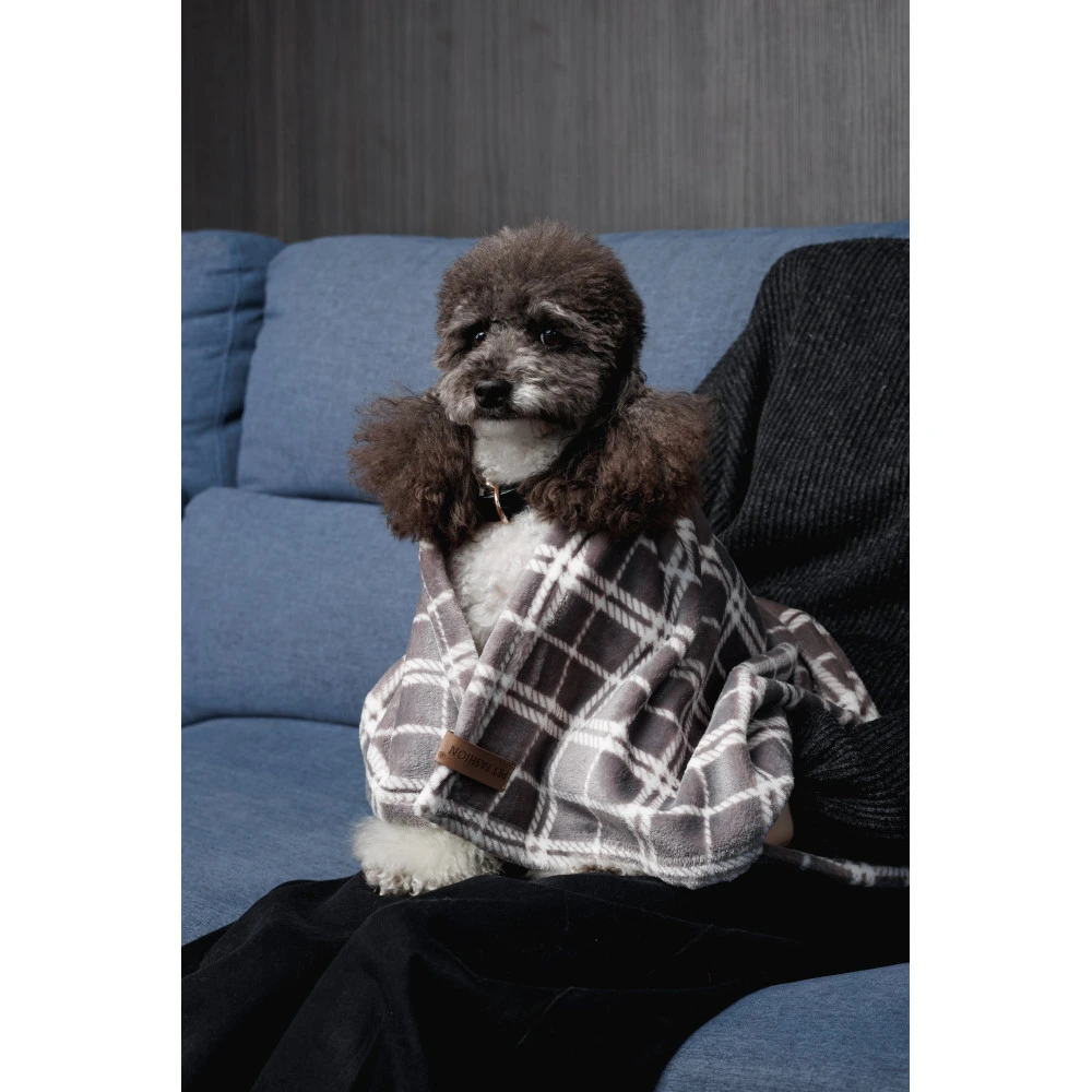 Плед Pet Fashion Bliss 2 для собак і котів плюш сірий картатий 70,5х94 см