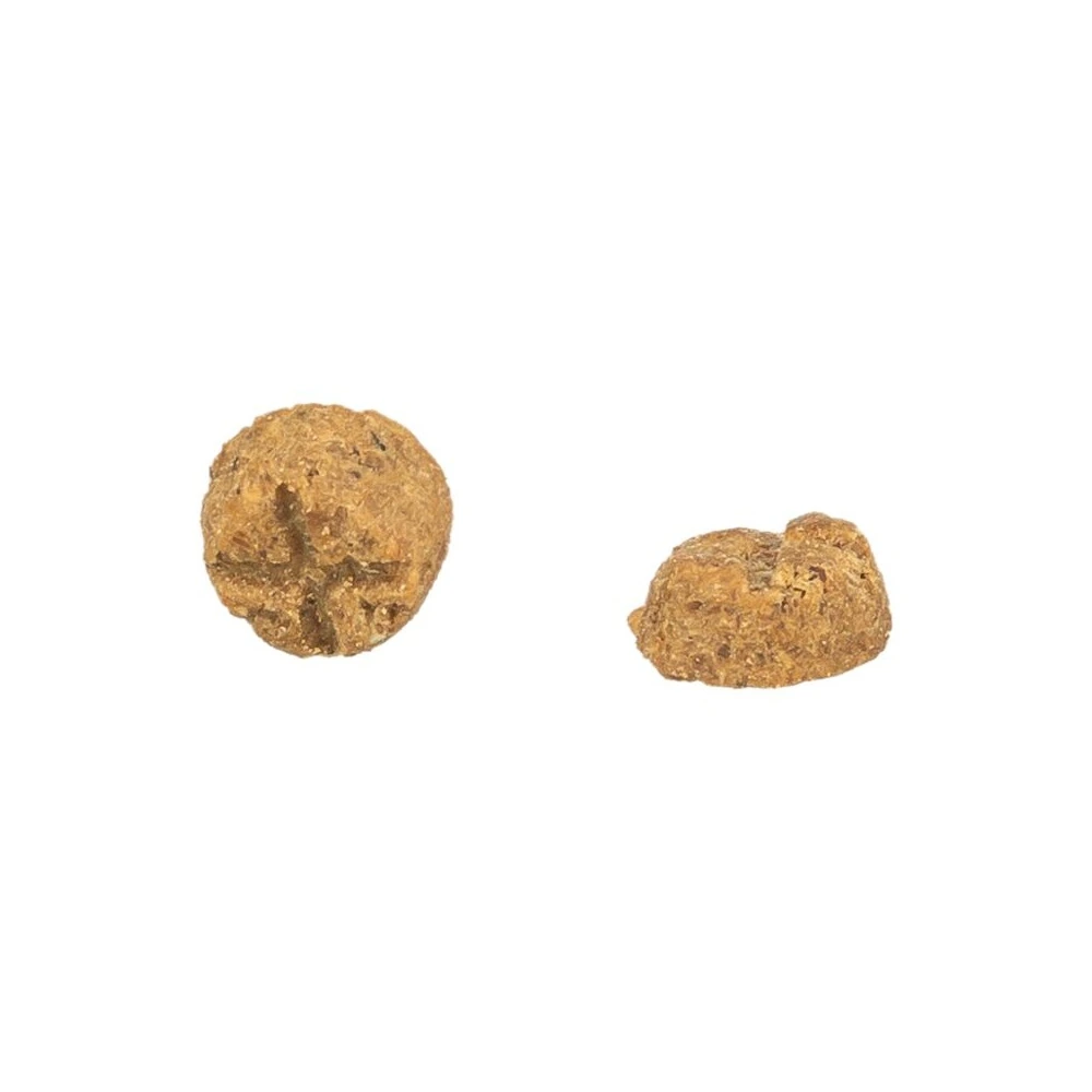 Ласощі Trixie Crumbies для котів хрусткі подушечки з куркою 50 г