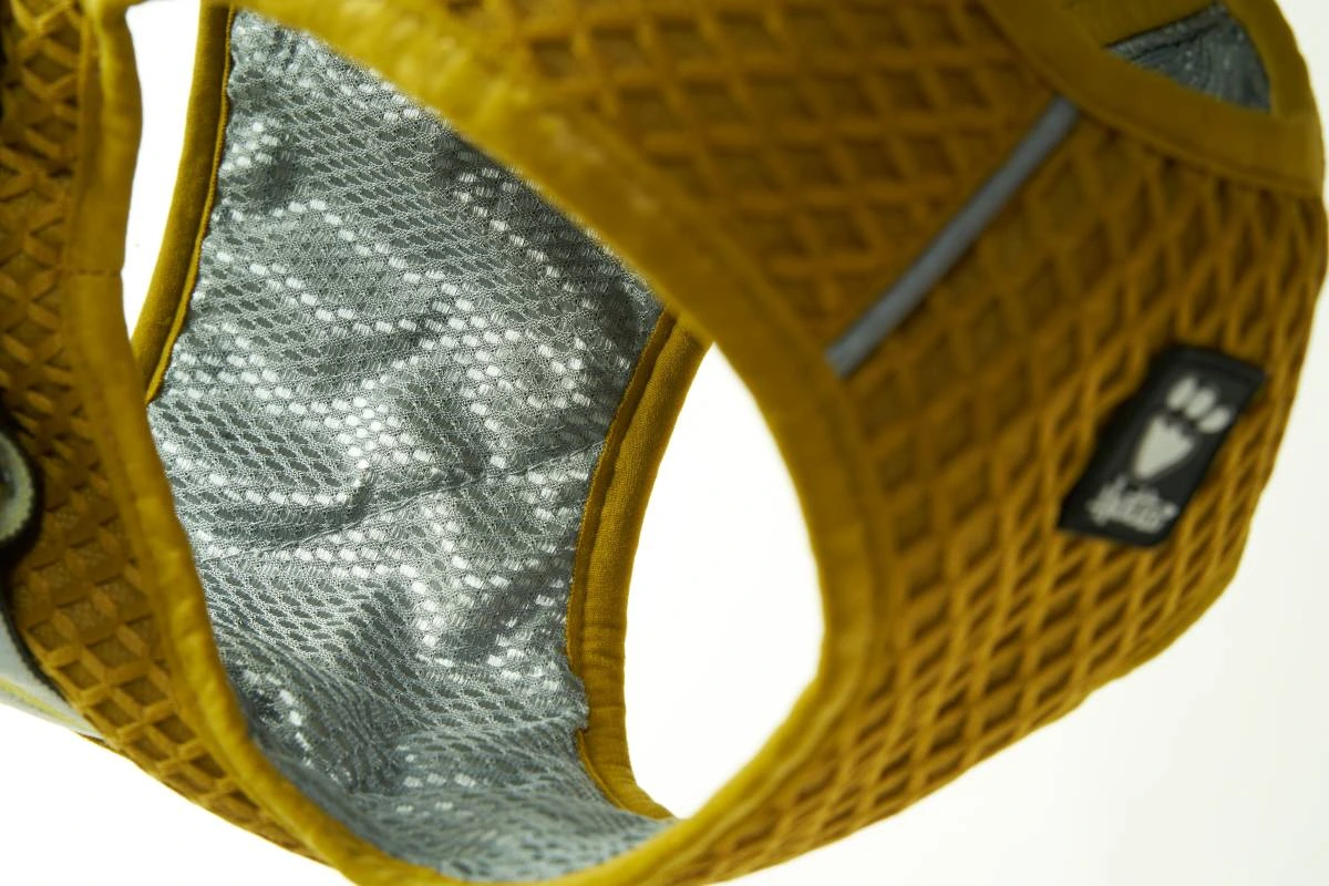 Охолоджуючий жилет для собак Hurtta Cooling Wrap 85-95 см Жовтий