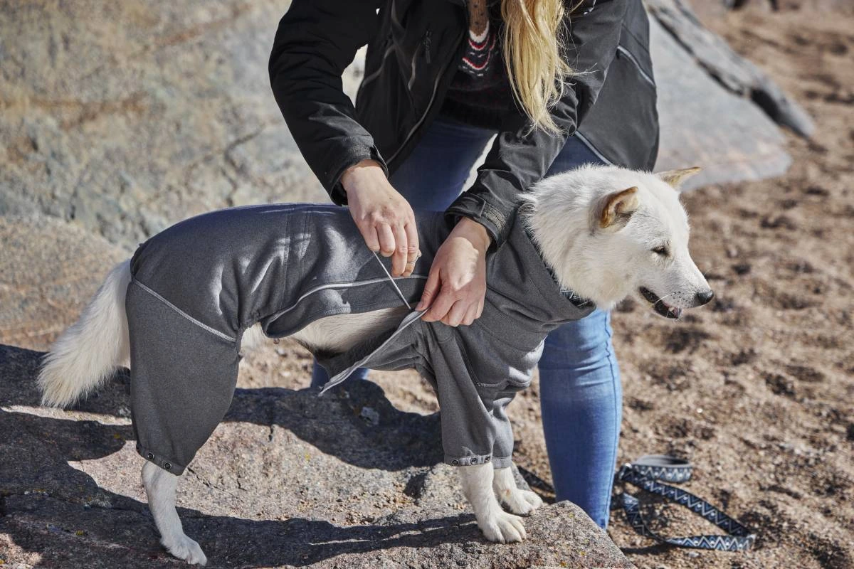 Утеплений комбінезон для собак Hurtta Midlayer Overall 35M Сірий